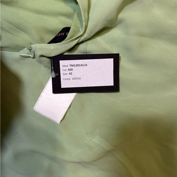 💚👗THE ANDAMANE Chiffon Silk Asymmetric Halter Dress Green NWT✨🌿 - Picture 7 of 7